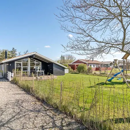 Miikka - 800m To The Fjord By Interhome *